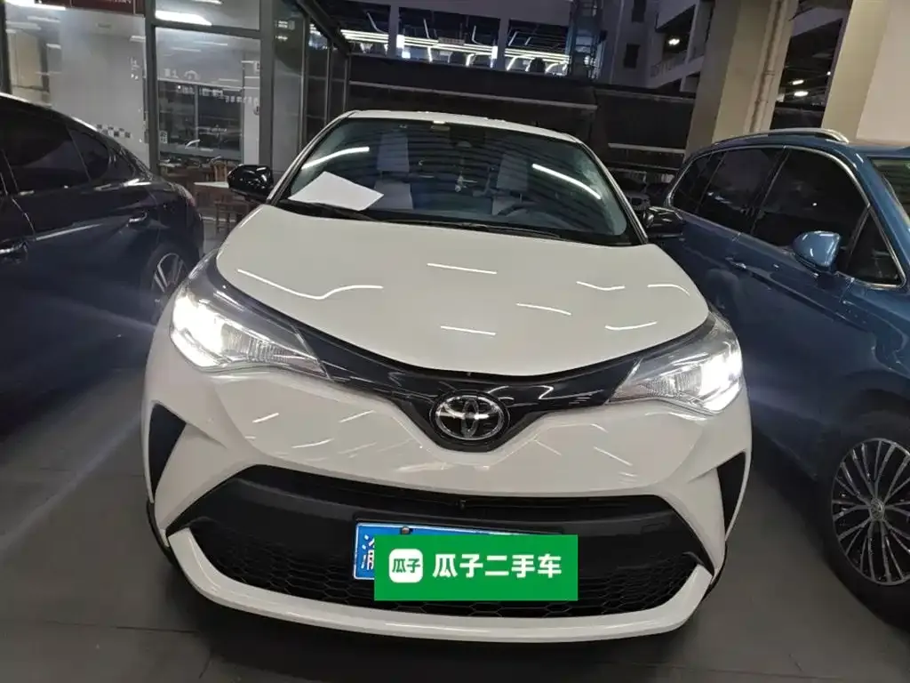 Toyota C-HR — фото 3