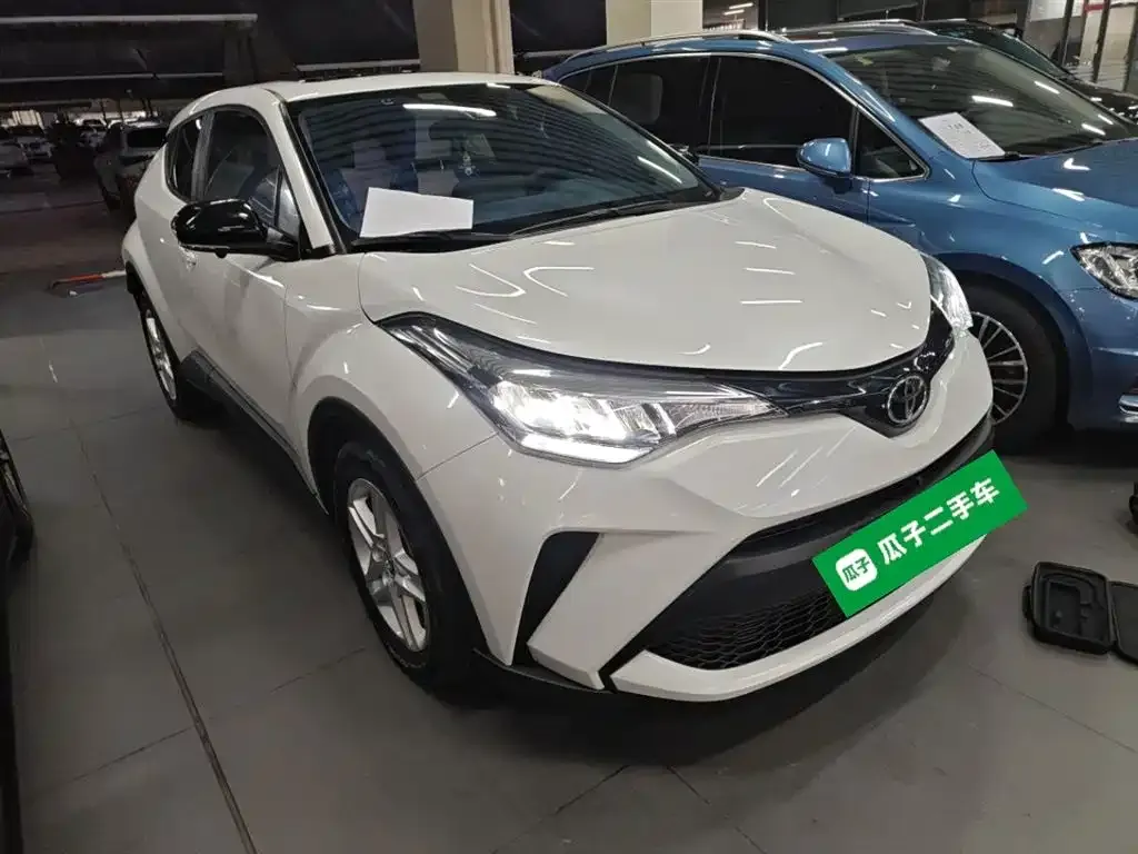 Toyota C-HR — фото 5