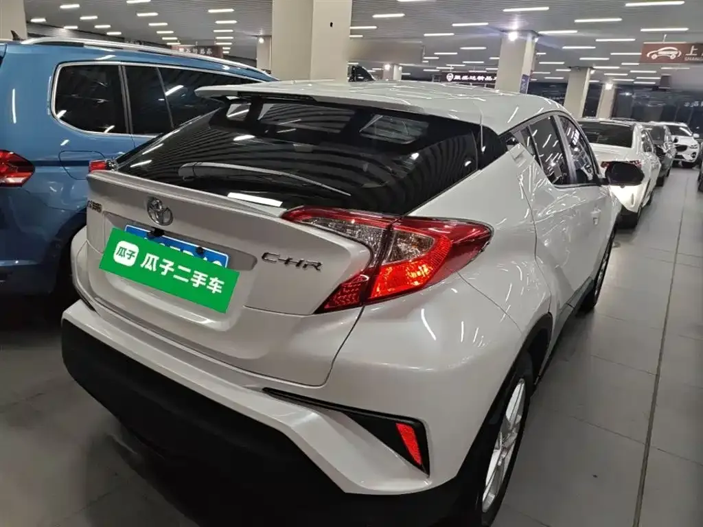 Toyota C-HR — фото 8