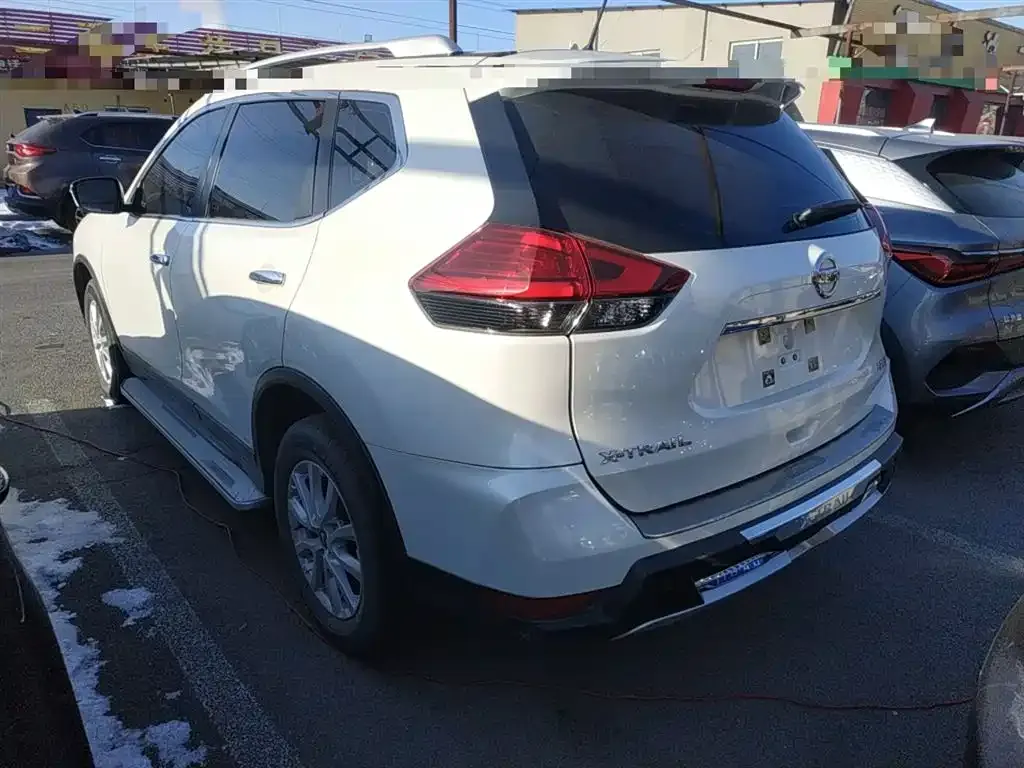 Nissan X-Trail — фото 2