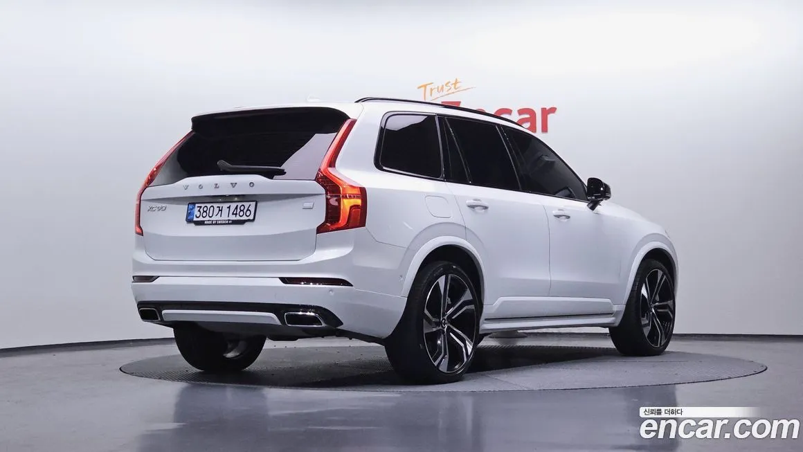 Volvo XC90 — фото 4