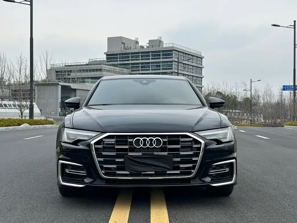Audi A6L — фото 2