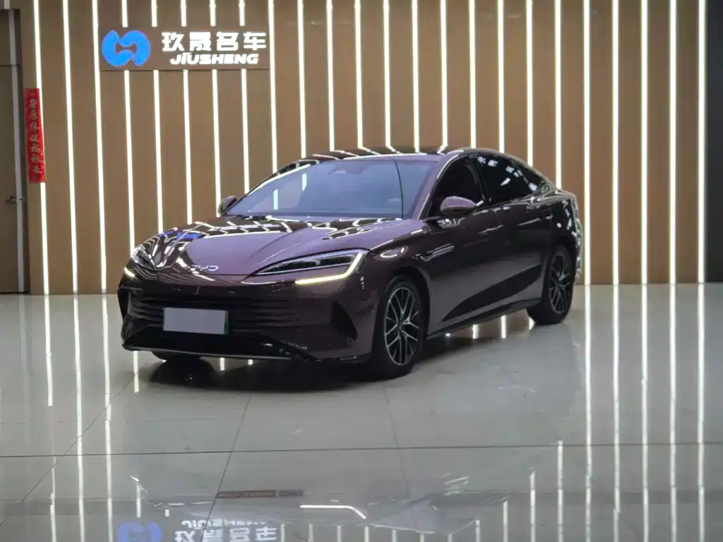 BYD Seal — фото 1