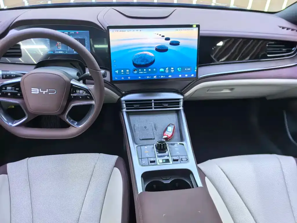 BYD Seal — фото 8