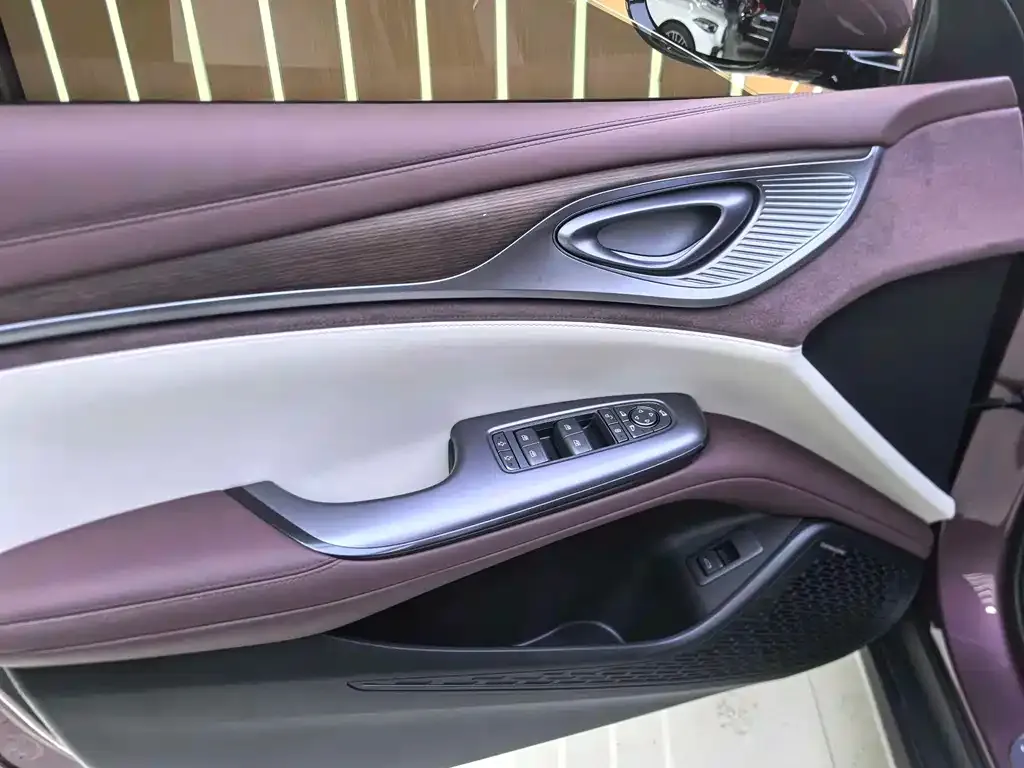 BYD Seal — фото 4
