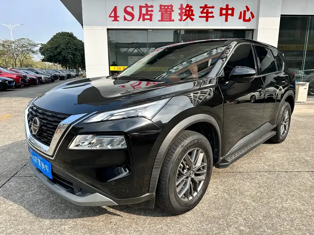 Nissan X-Trail — фото 1