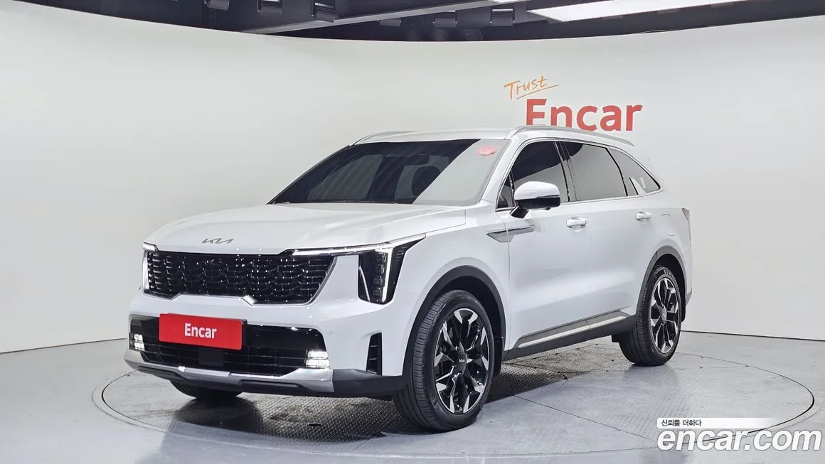 Kia Sorento — фото 1