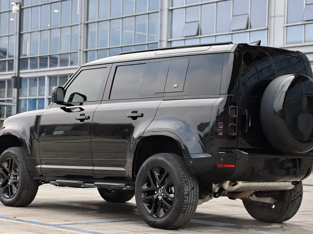 Land Rover Defender — фото 2