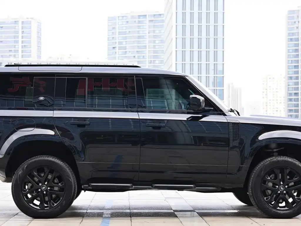 Land Rover Defender — фото 6