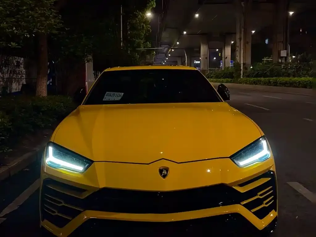 Lamborghini Urus — фото 3