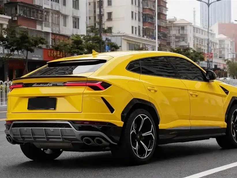 Lamborghini Urus — фото 5