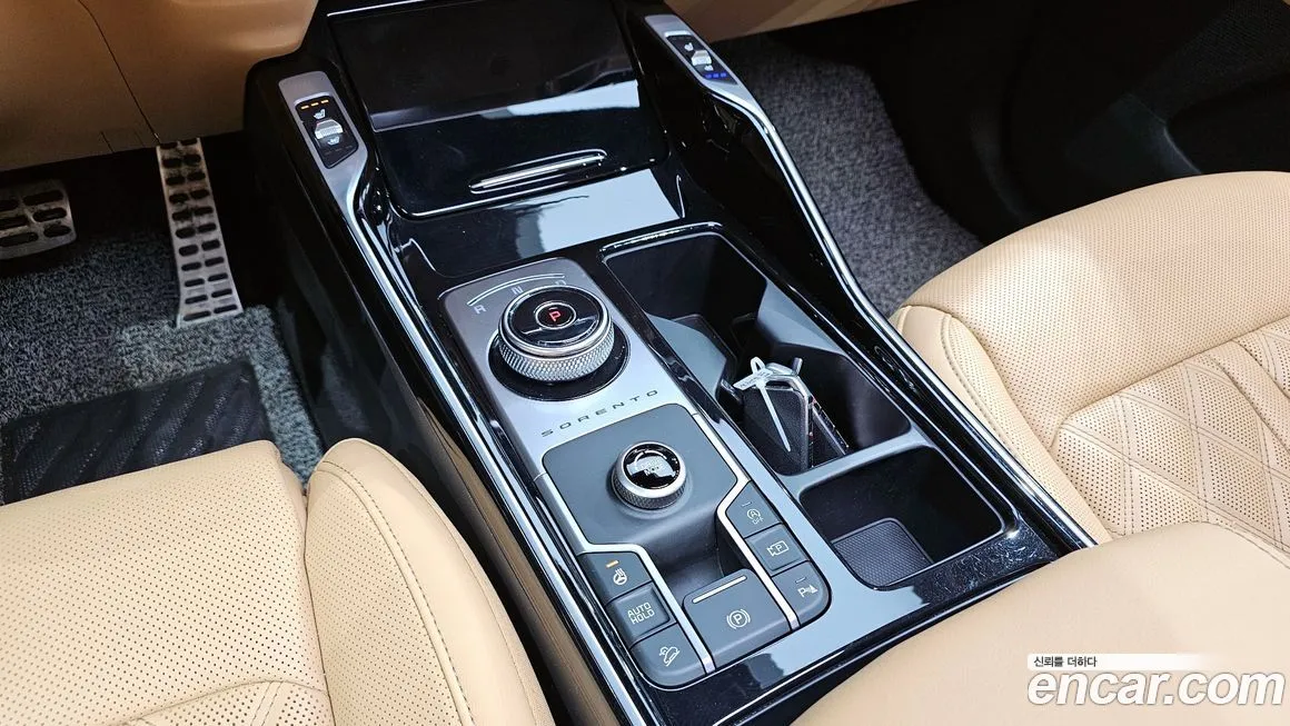 Kia Sorento — фото 10