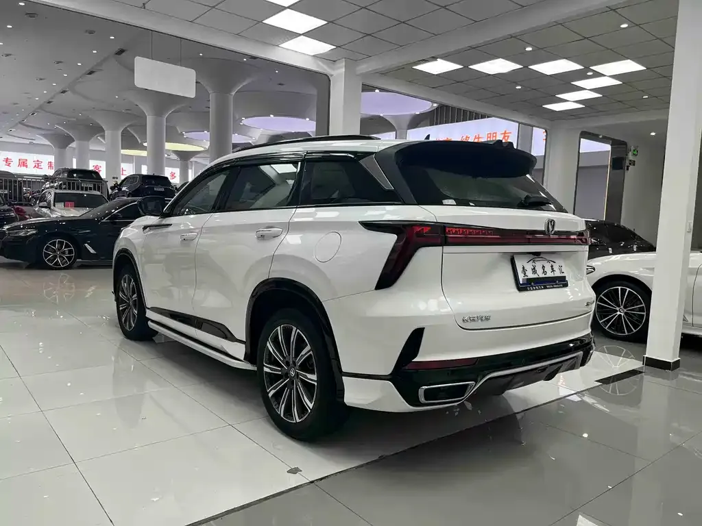 Changan CS75PLUS — фото 8