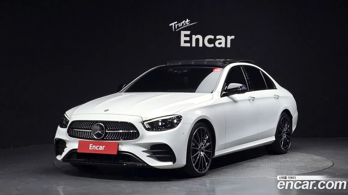 Mercedes-Benz E-Class — фото 1