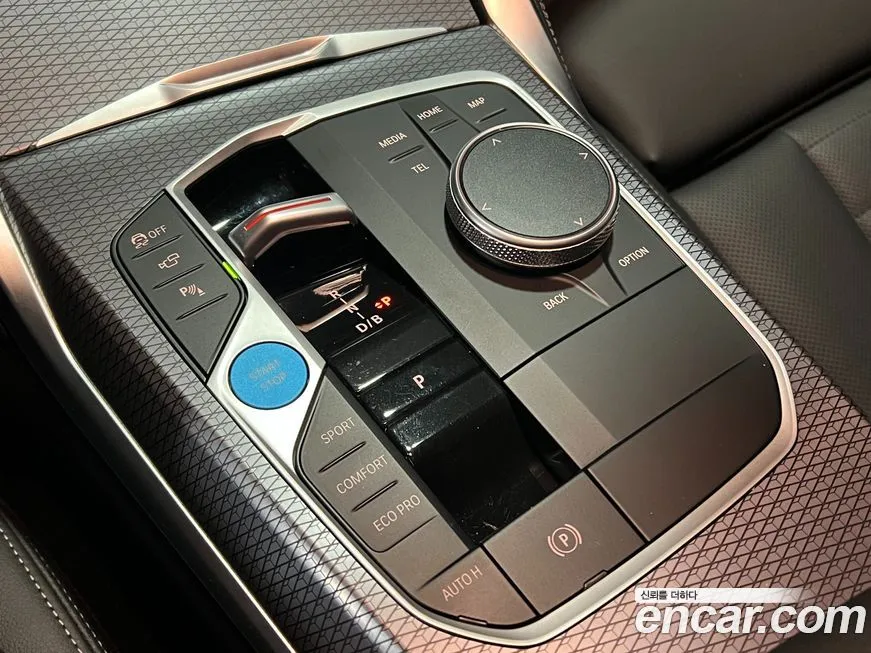 BMW i4 — фото 8