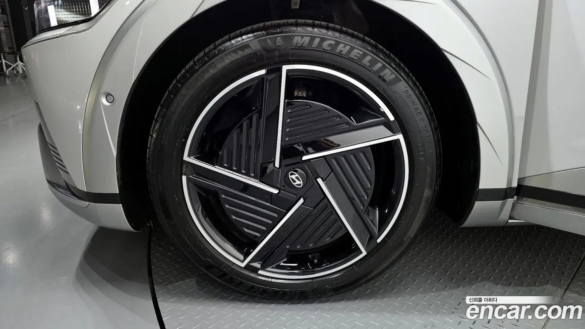 Hyundai Ioniq5 — фото 3