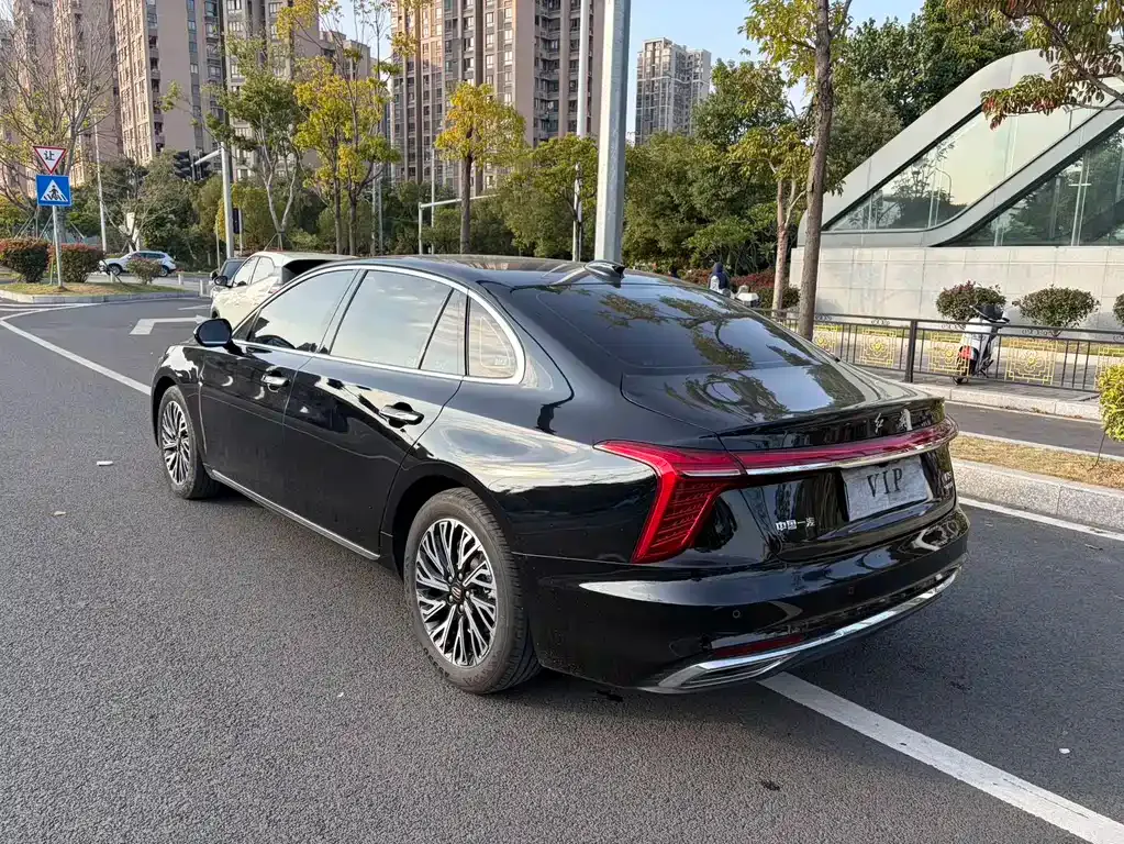 Hongqi H5 — фото 7