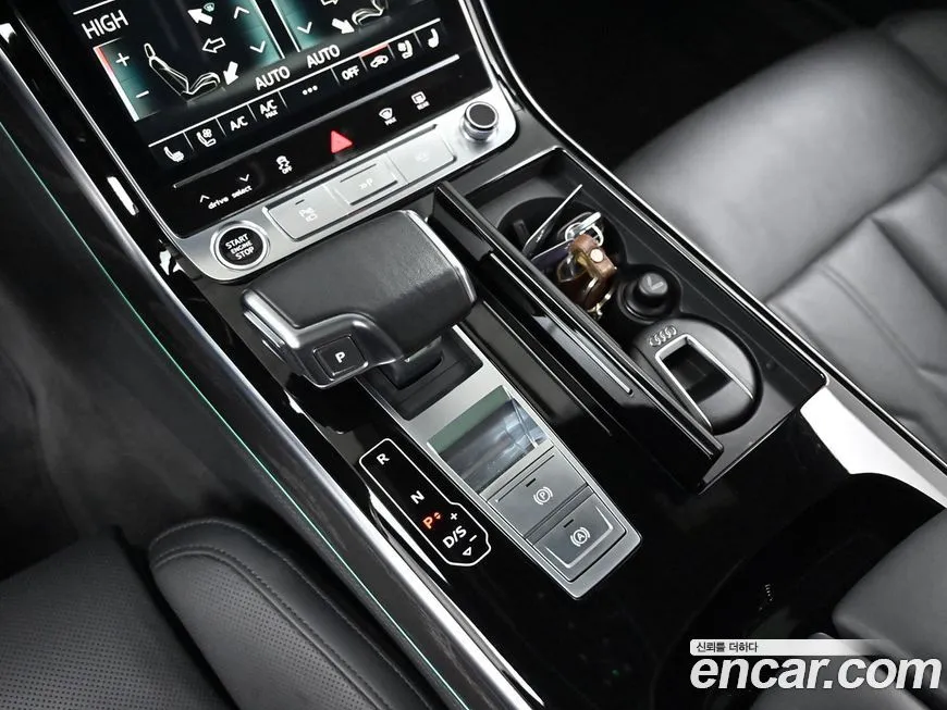 Audi A8 — фото 8