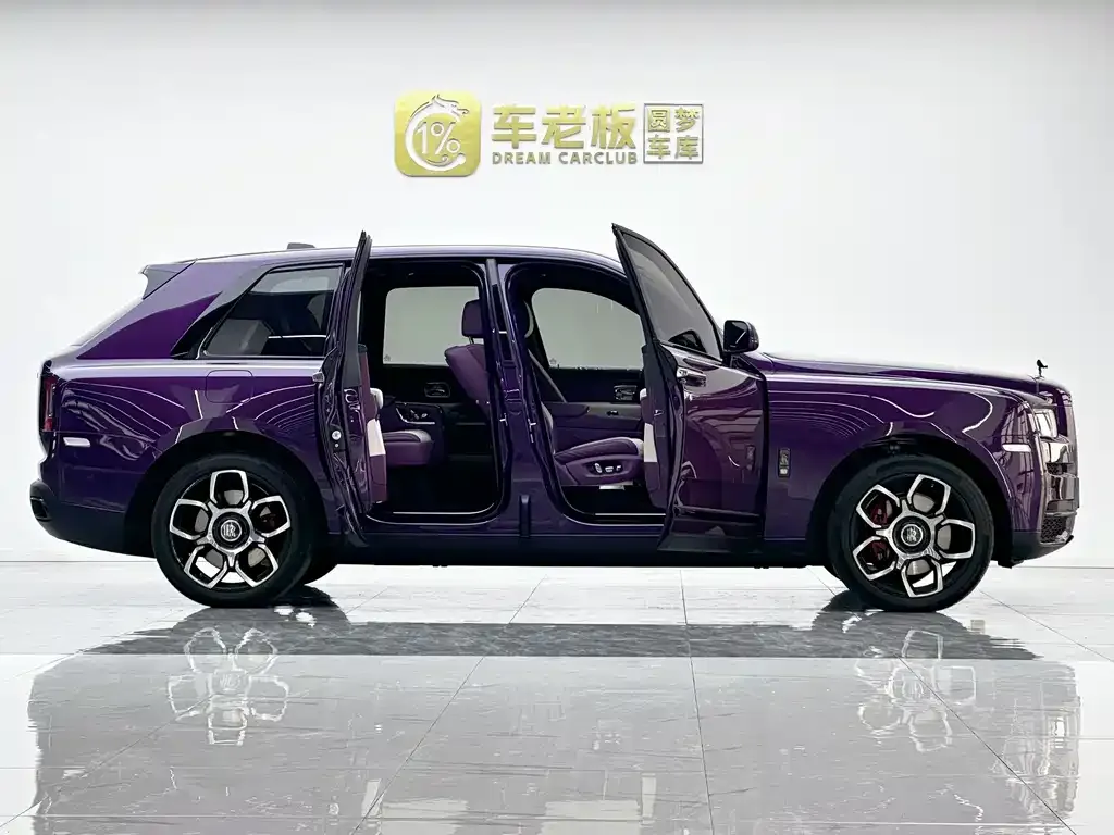 Rolls-Royce Cullinan — фото 10
