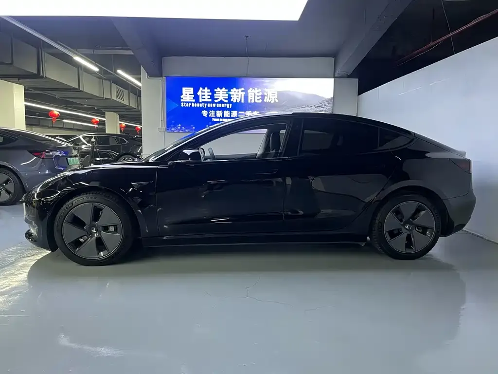 Tesla Model 3 — фото 5