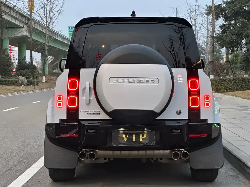 Land Rover Defender — фото 3