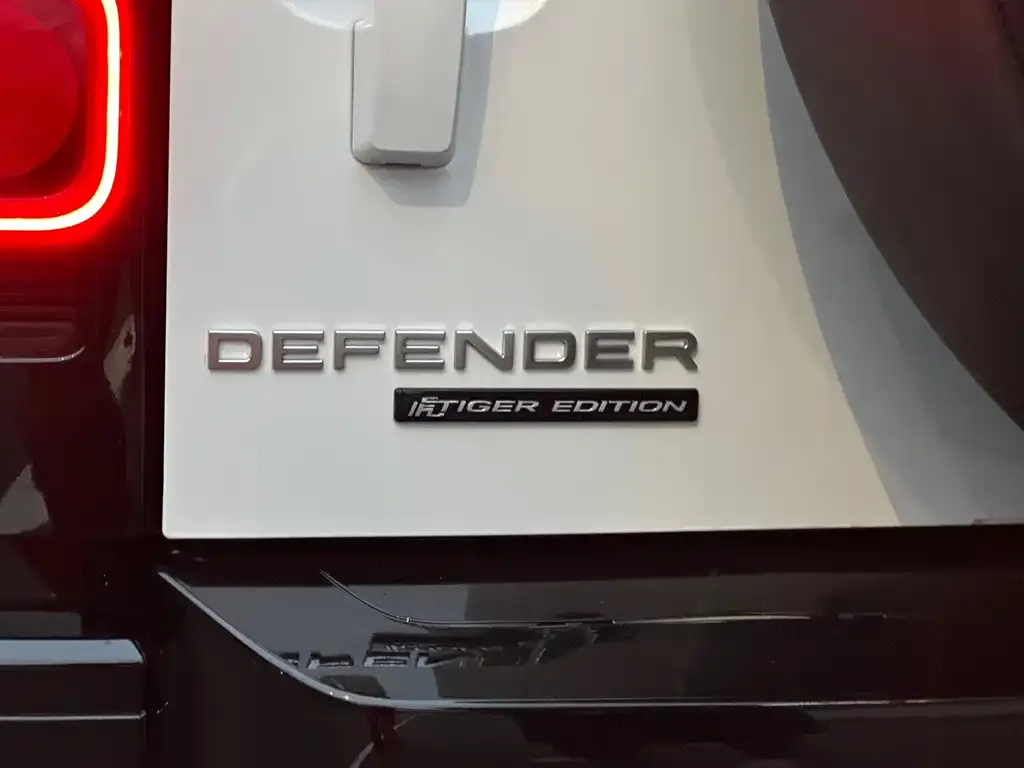 Land Rover Defender — фото 4