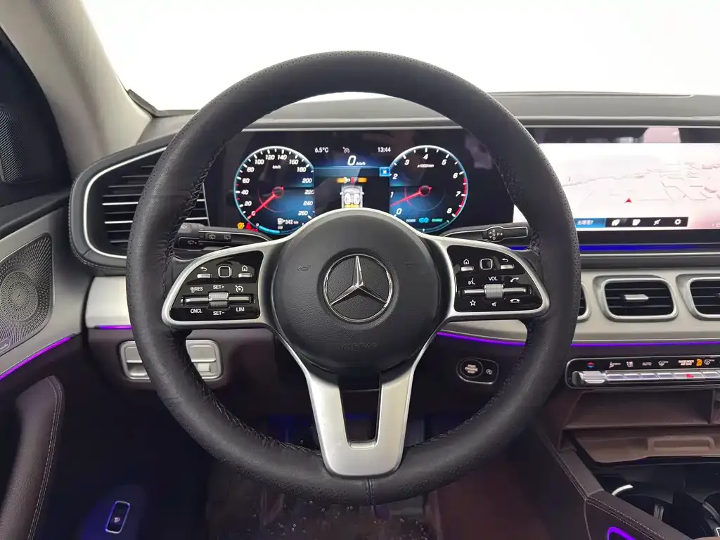 Mercedes-Benz GLE — фото 9