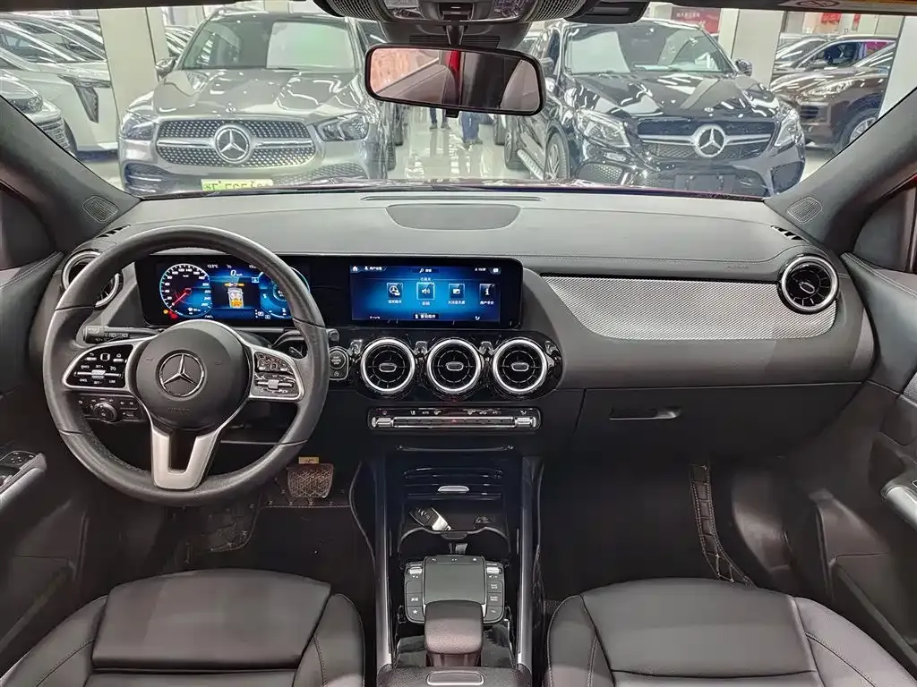 Mercedes-Benz GLA — фото 10