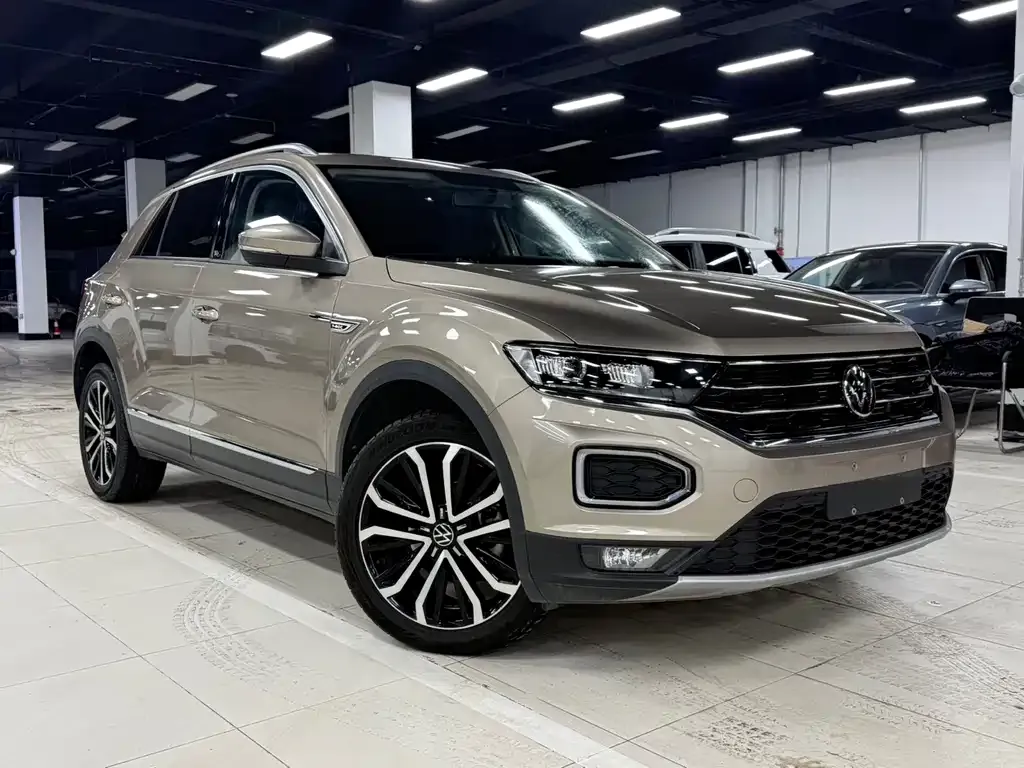 Volkswagen T-Roc — фото 7