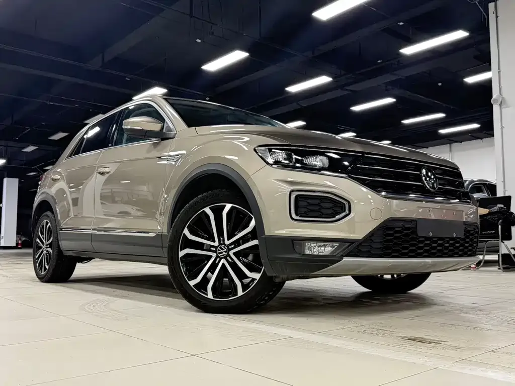 Volkswagen T-Roc — фото 4