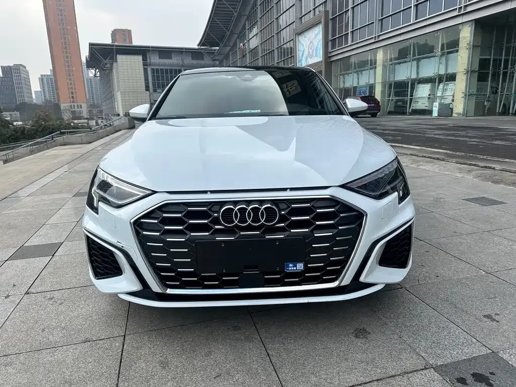 Audi A3 — фото 2