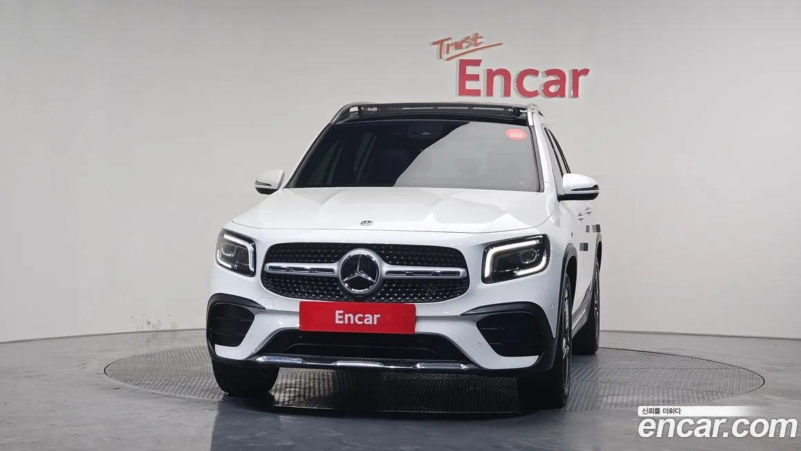 Mercedes-Benz GLB-Class — фото 6