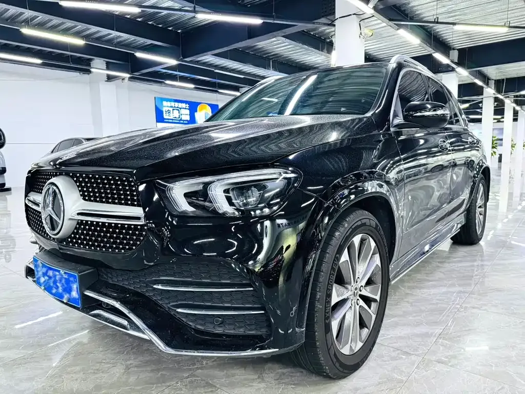 Mercedes-Benz GLE — фото 1