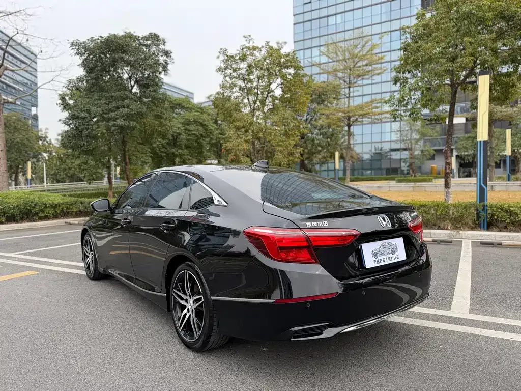 Honda Inspire — фото 6