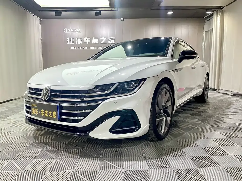 Volkswagen CC — фото 1