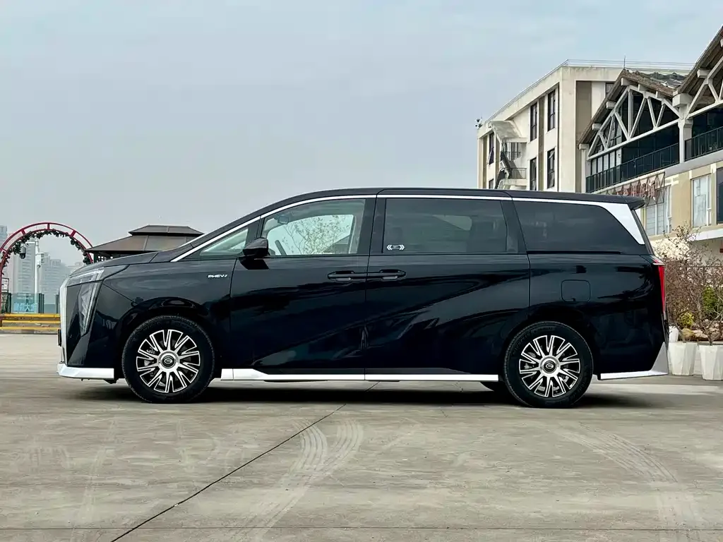 GAC Motor Trumpchi E9 — фото 2