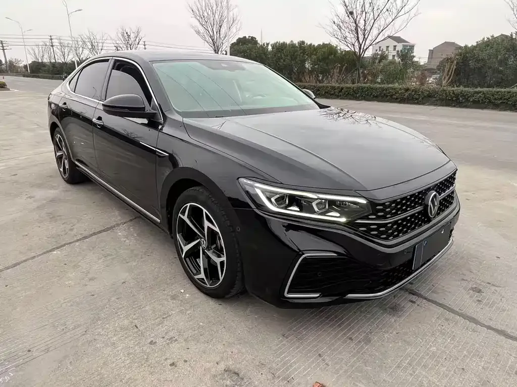 Volkswagen Passat — фото 7