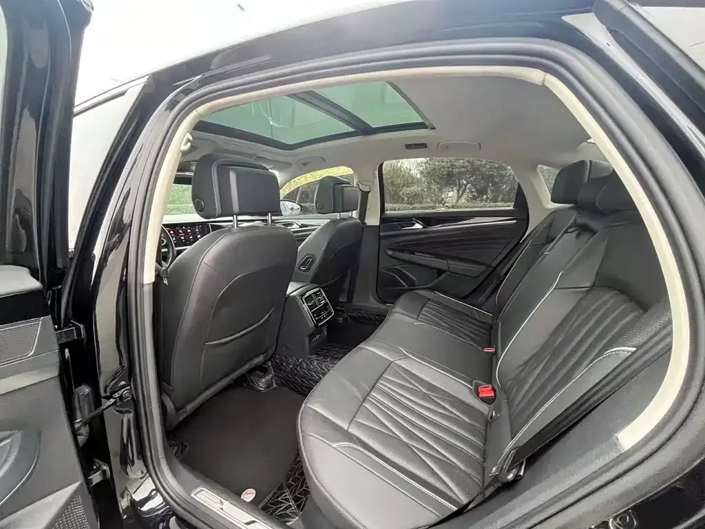 Volkswagen Passat — фото 2