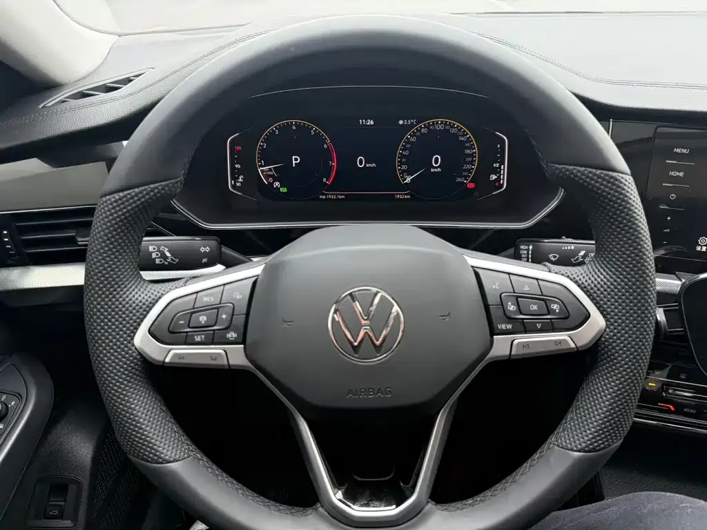 Volkswagen Passat — фото 3