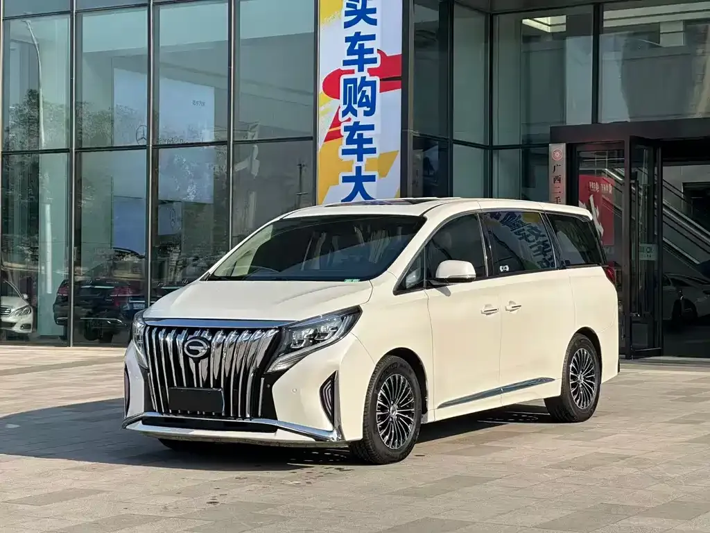 GAC Motor Trumpchi M8 — фото 1