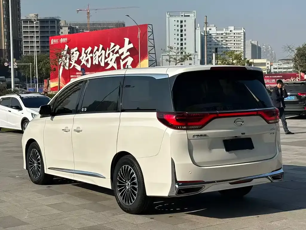 GAC Motor Trumpchi M8 — фото 2