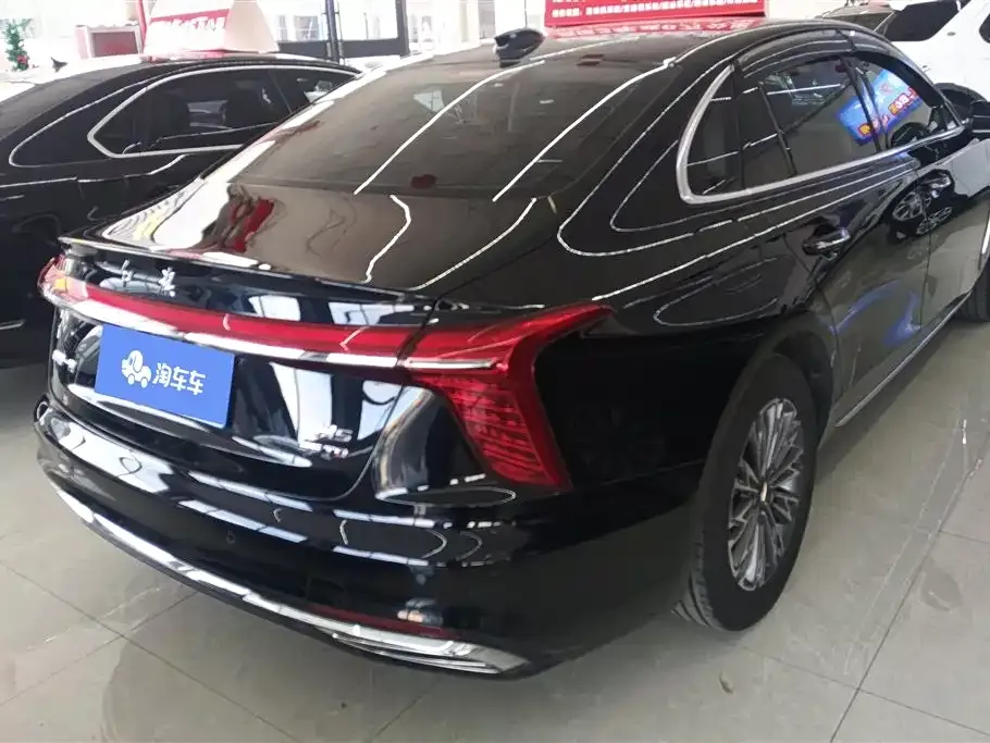 Hongqi H5 — фото 2