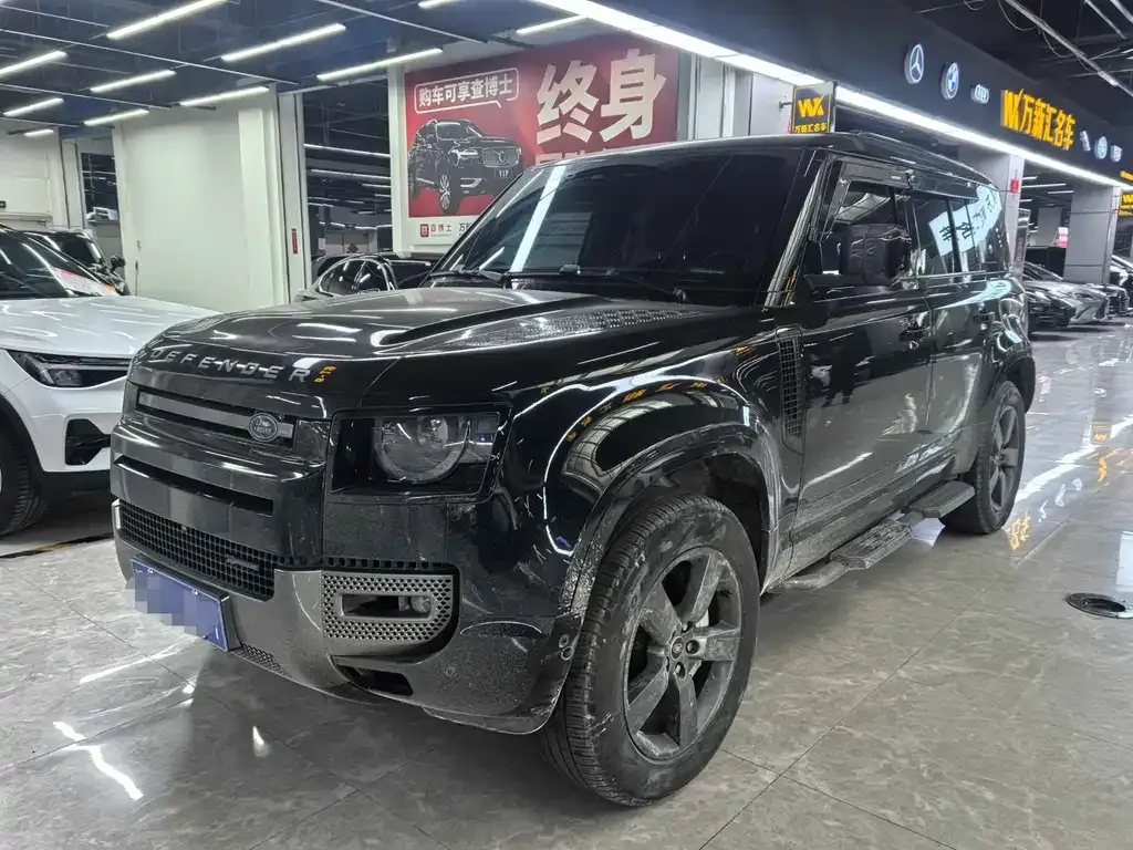 Land Rover Defender — фото 1