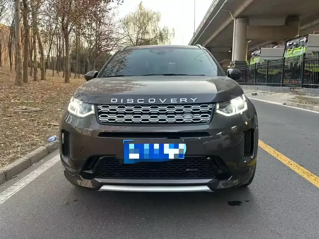 Land Rover Discovery Sport — фото 1