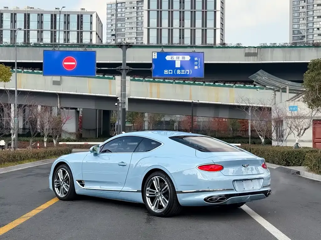 Bentley Continental — фото 7