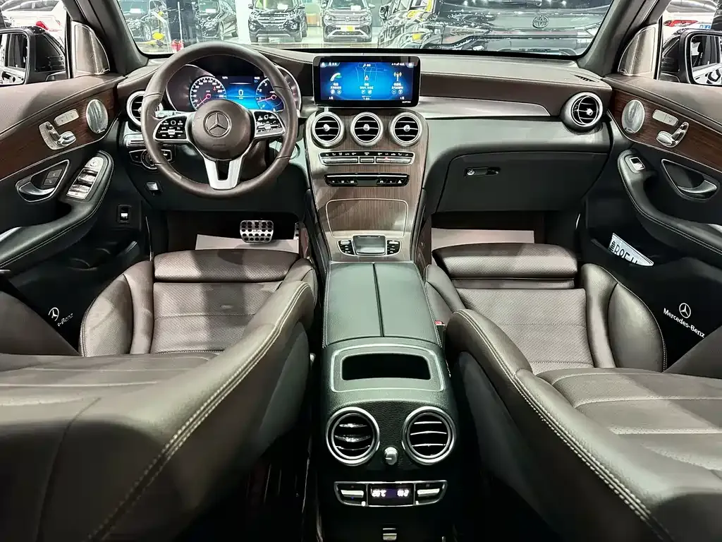 Mercedes-Benz GLC — фото 10