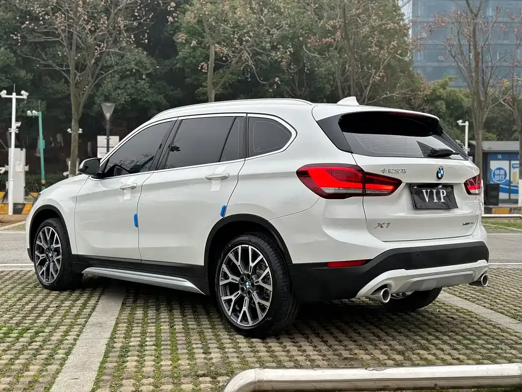 BMW X1 — фото 4