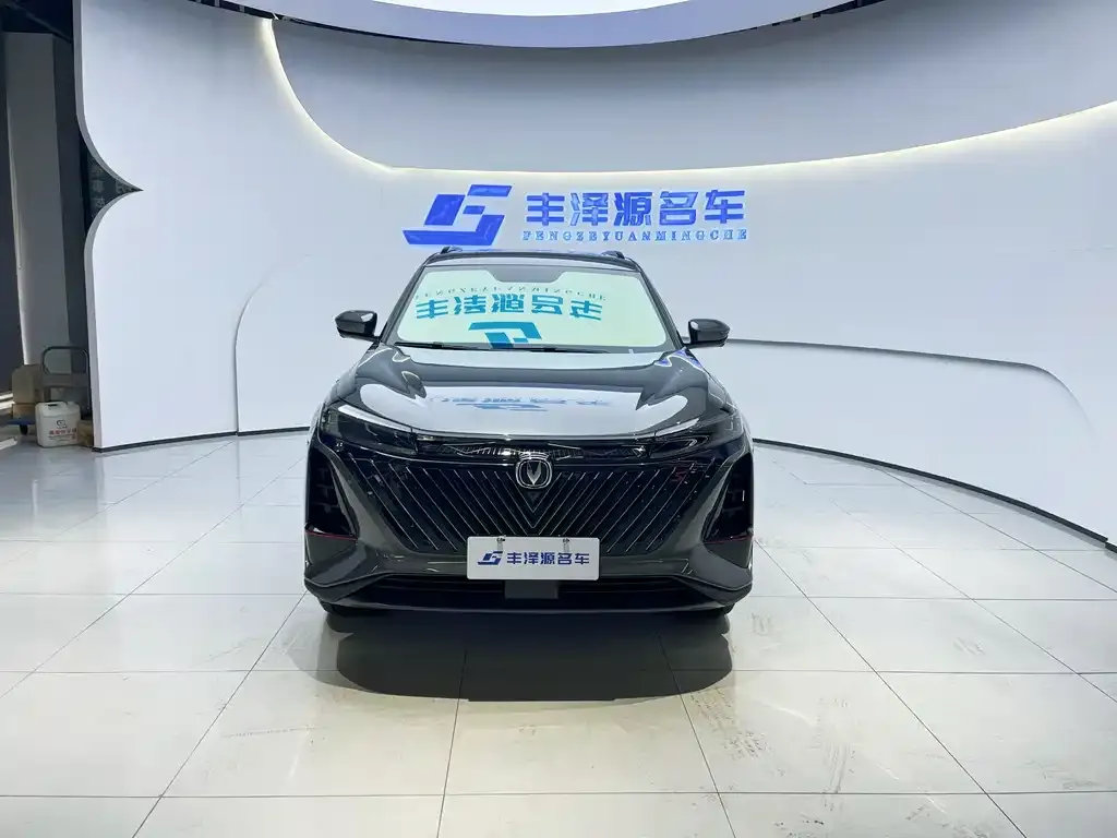 Changan CS75PLUS — фото 3