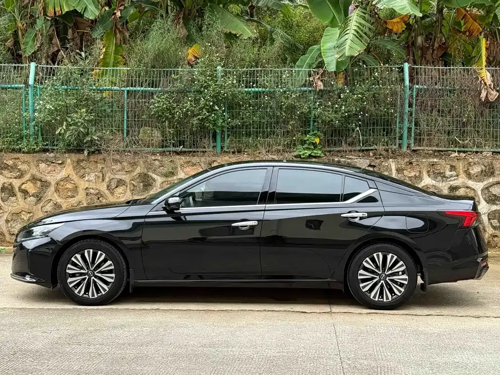 Nissan Teana — фото 7