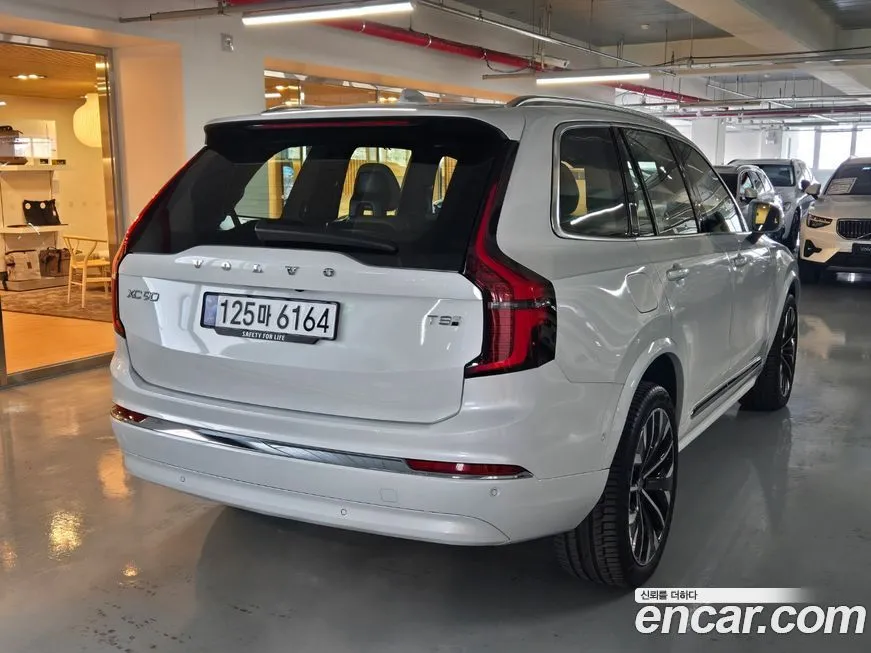 Volvo XC90 — фото 3